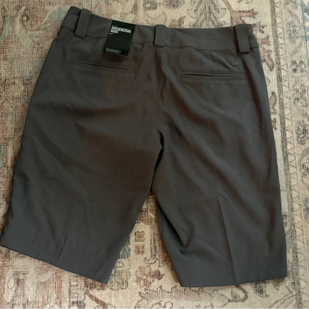 NWT Nike Golf Tour Performance Shorts Women's 6 Gray Stay Cool Modern Rise